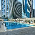 Cozy Studio With Balcony Overlooking Dubai Canal - 15Ab07